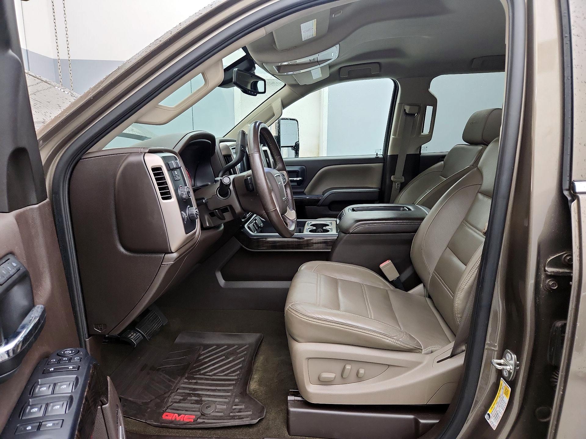 Thumbnail: 2015 GMC Sierra 2500 - 11