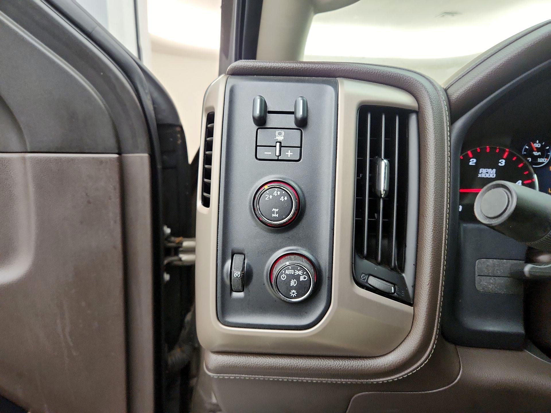 Thumbnail: 2015 GMC Sierra 2500 - 13