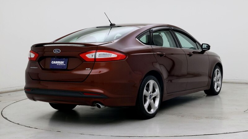 2016 Ford Fusion SE 8