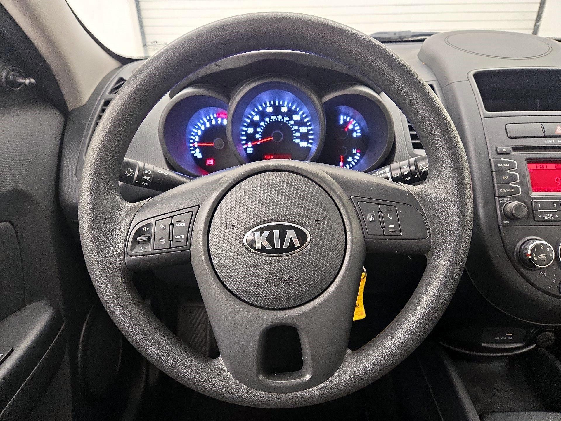 Thumbnail: 2013 Kia Soul - 10