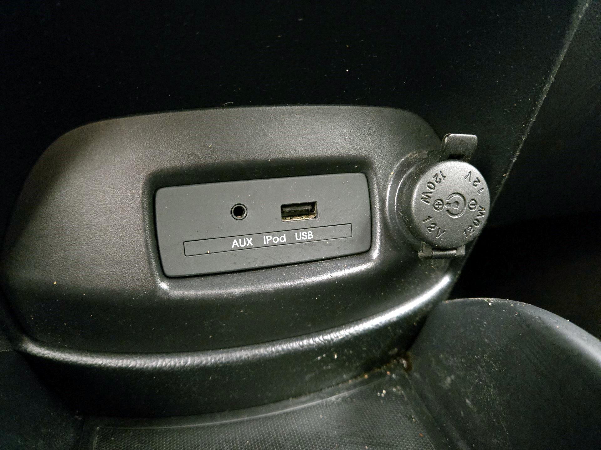 Thumbnail: 2013 Kia Soul - 17