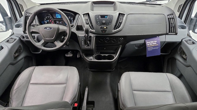 2019 Ford Transit Series 250 9