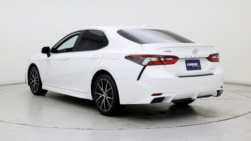 2024 Toyota Camry SE 2