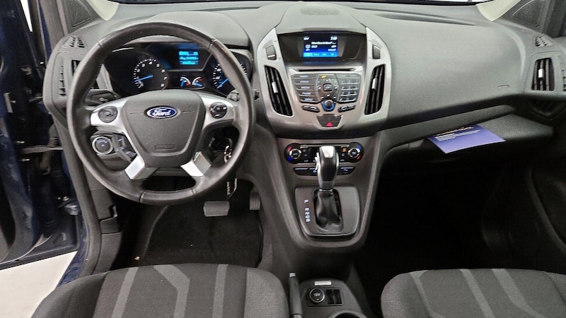 2016 Ford Transit Series Connect XLT 9