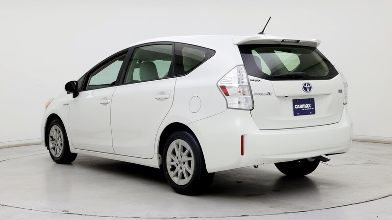 2014 Toyota Prius v Two 2