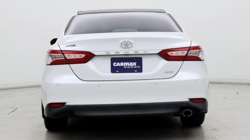 2018 Toyota Camry XLE 6