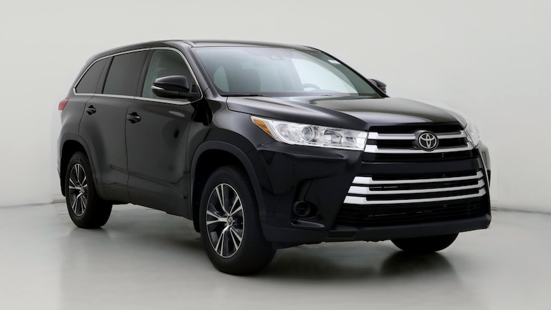 2019 Toyota Highlander LE Hero Image