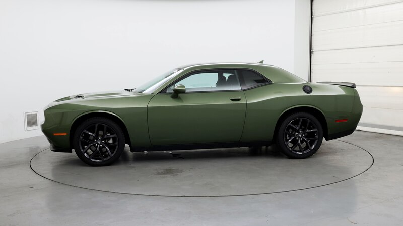 2022 Dodge Challenger SXT 3