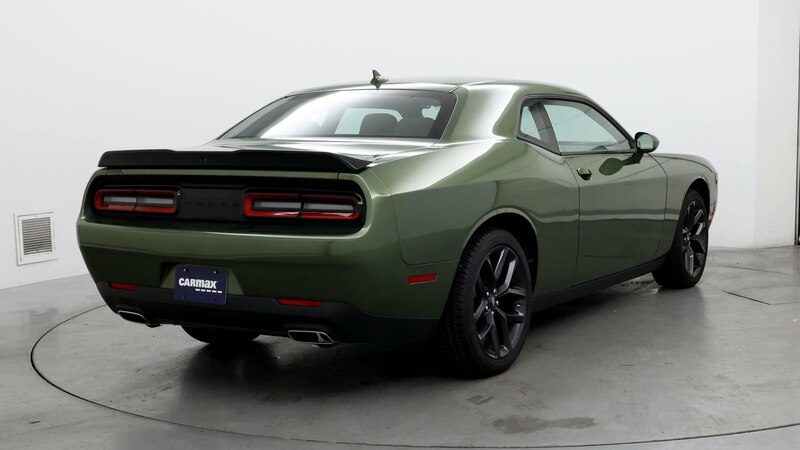 2022 Dodge Challenger SXT 8