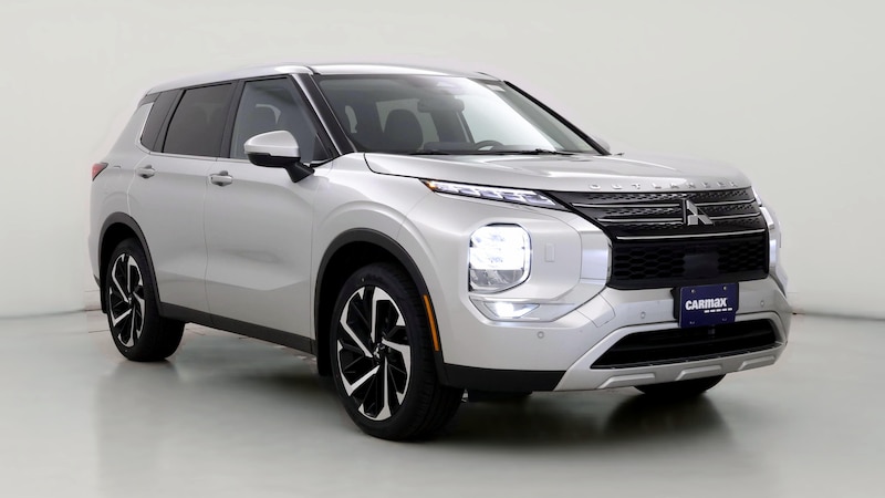 2023 Mitsubishi Outlander SE Hero Image