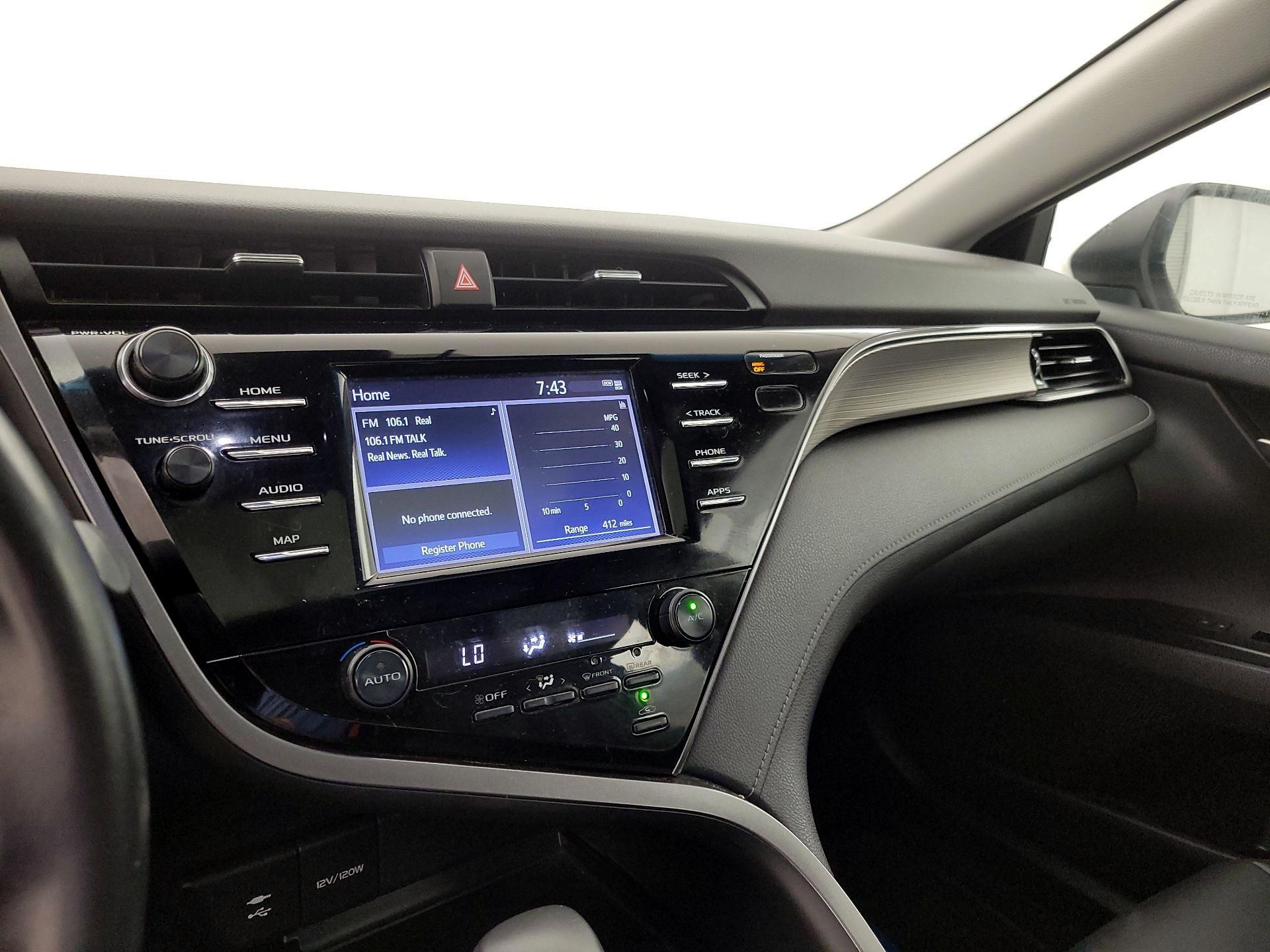Thumbnail: 2019 Toyota Camry - 15
