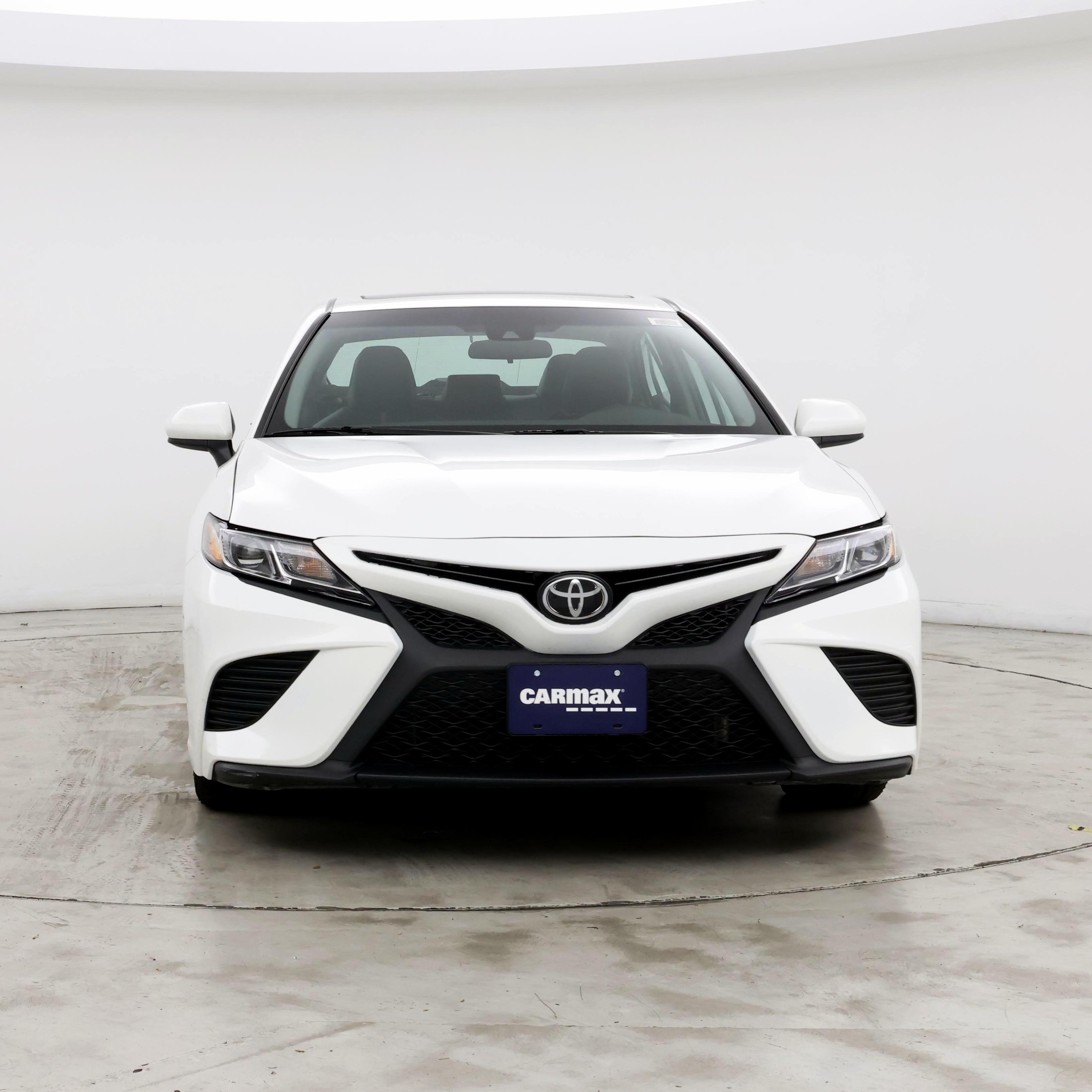Thumbnail: 2019 Toyota Camry - 5