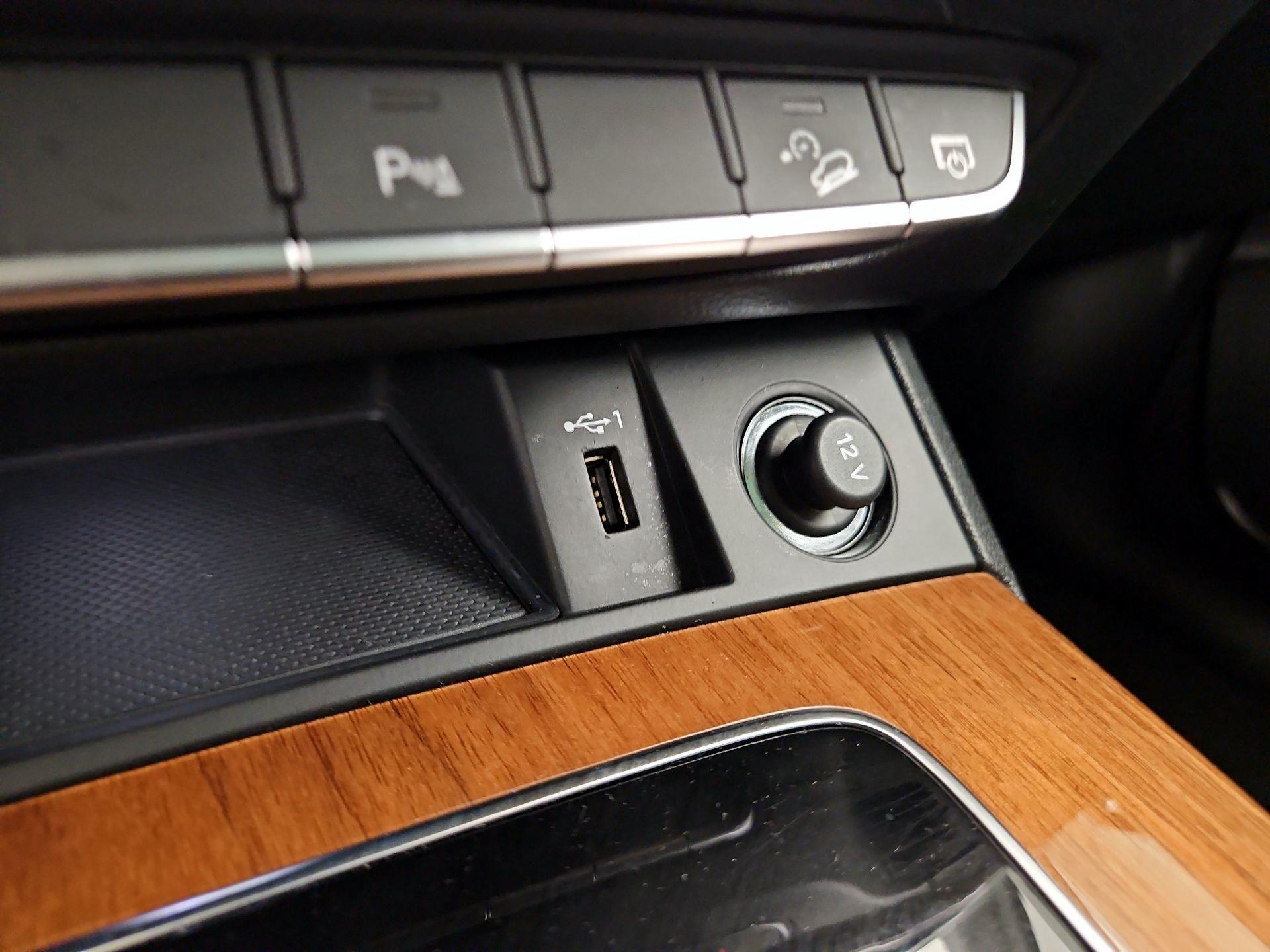 Thumbnail: 2021 Audi Q5 - 18