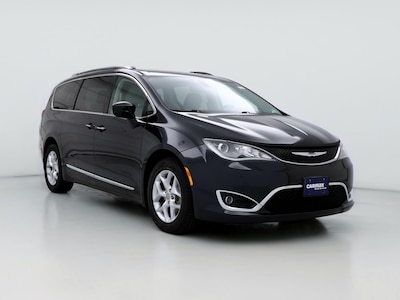 2017 Chrysler Pacifica  -
                Edison, NJ