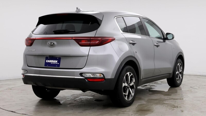 2022 Kia Sportage LX 8