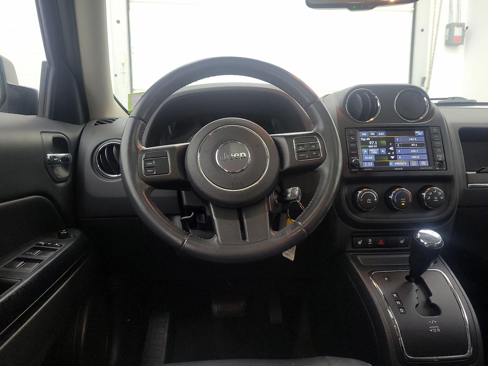 Thumbnail: 2017 Jeep Patriot - 10