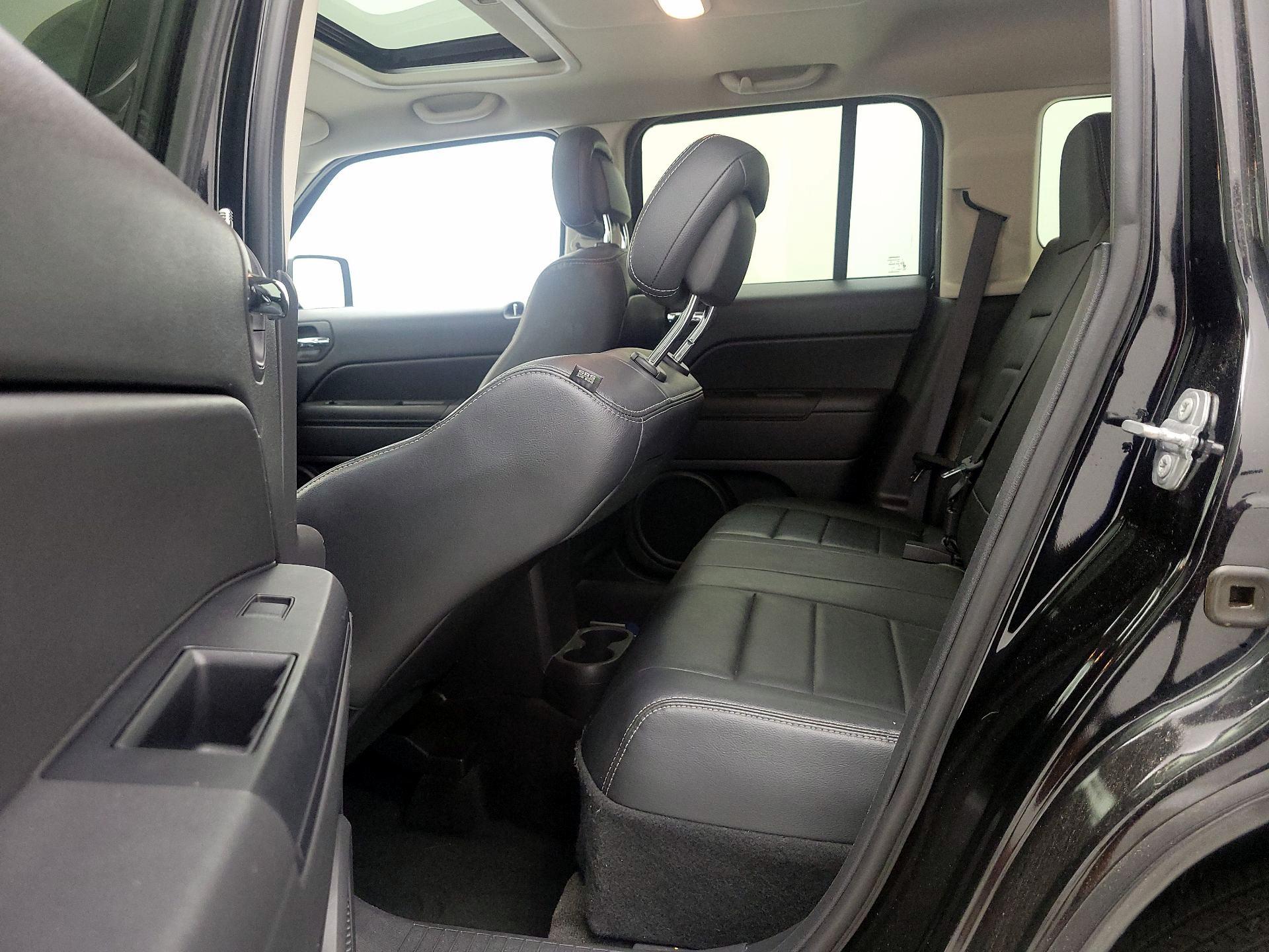 Thumbnail: 2017 Jeep Patriot - 18