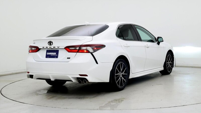 2022 Toyota Camry SE 8