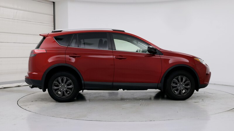 2016 Toyota RAV4 LE 7