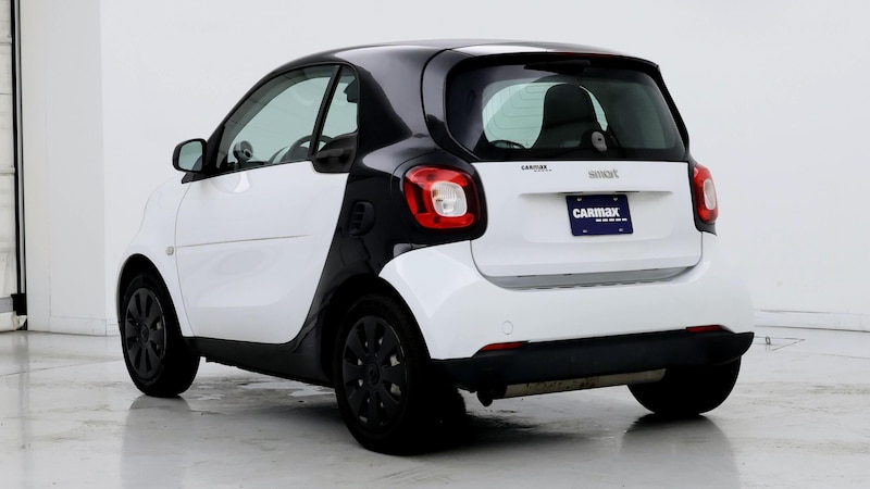 2016 smart fortwo Pure 2