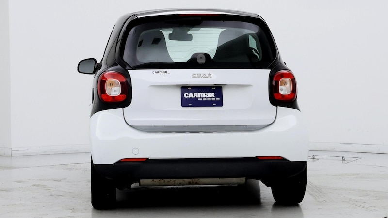 2016 smart fortwo Pure 6