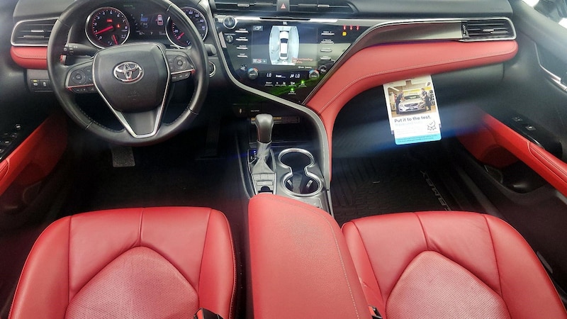 2019 Toyota Camry XSE 9