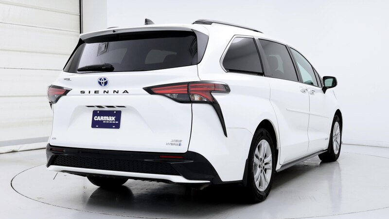 2021 Toyota Sienna XSE 8