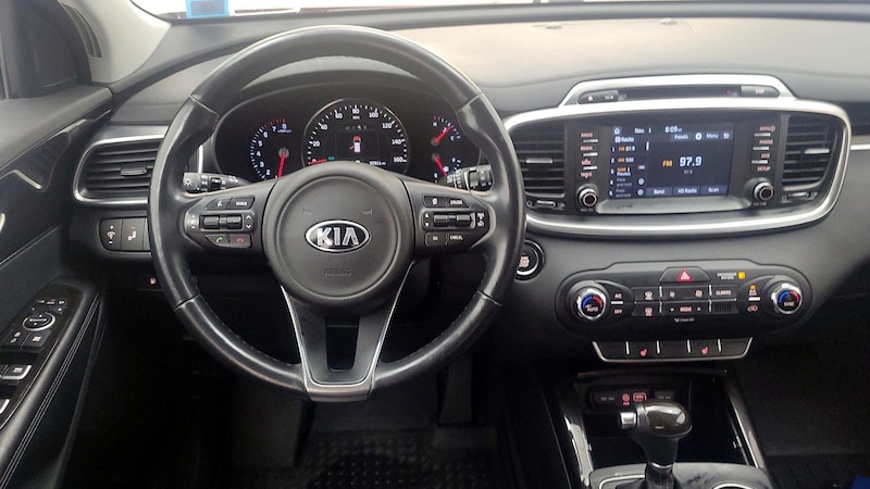 2018 Kia Sorento EX 10