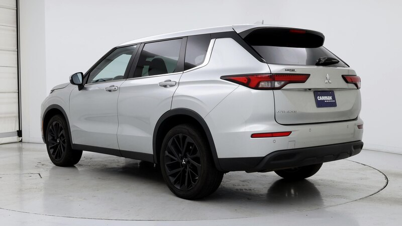 2022 Mitsubishi Outlander ES 2