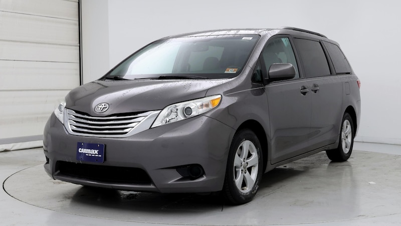 2017 Toyota Sienna LE 4