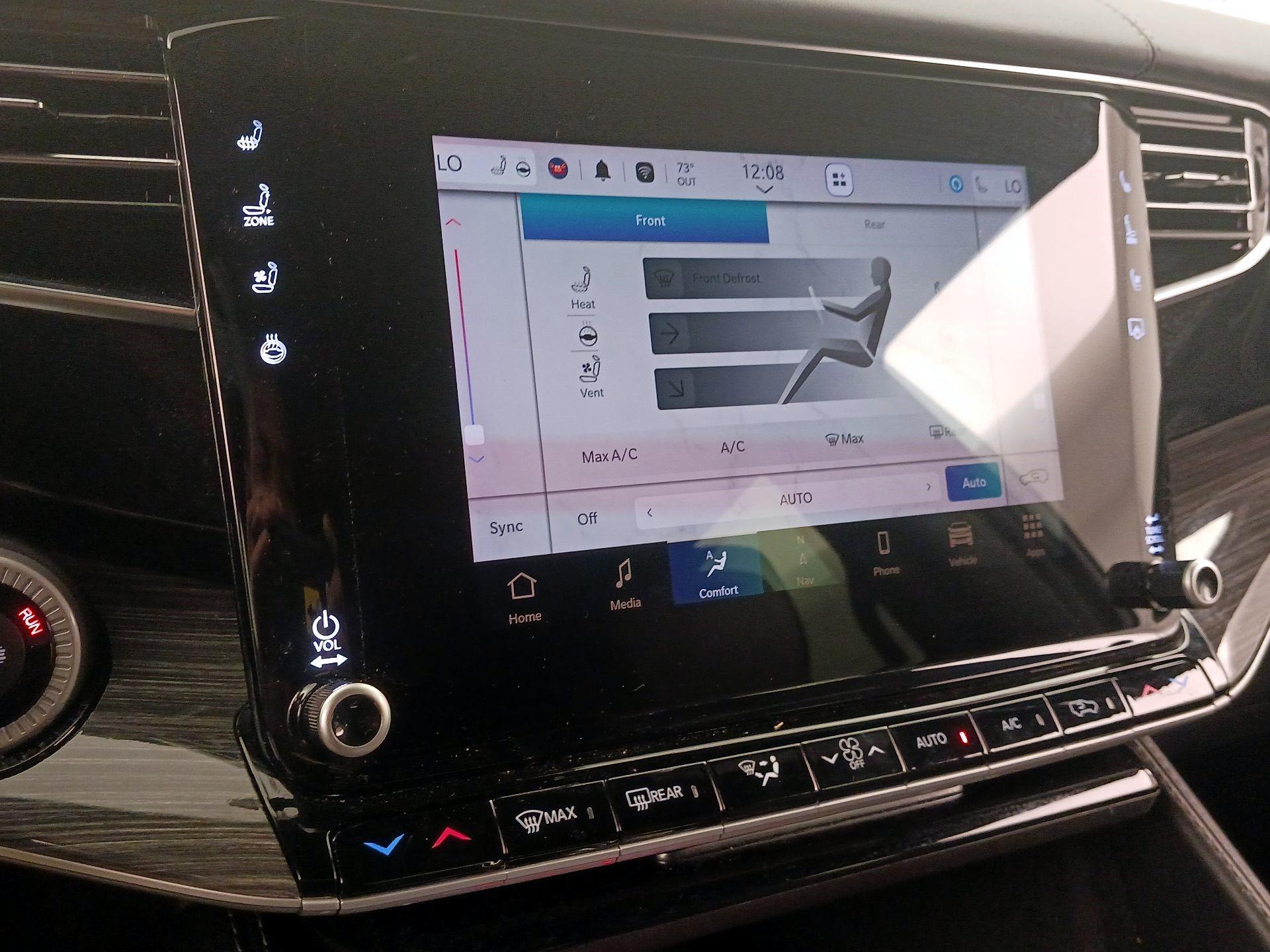 Thumbnail: 2022 Jeep Wagoneer - 17