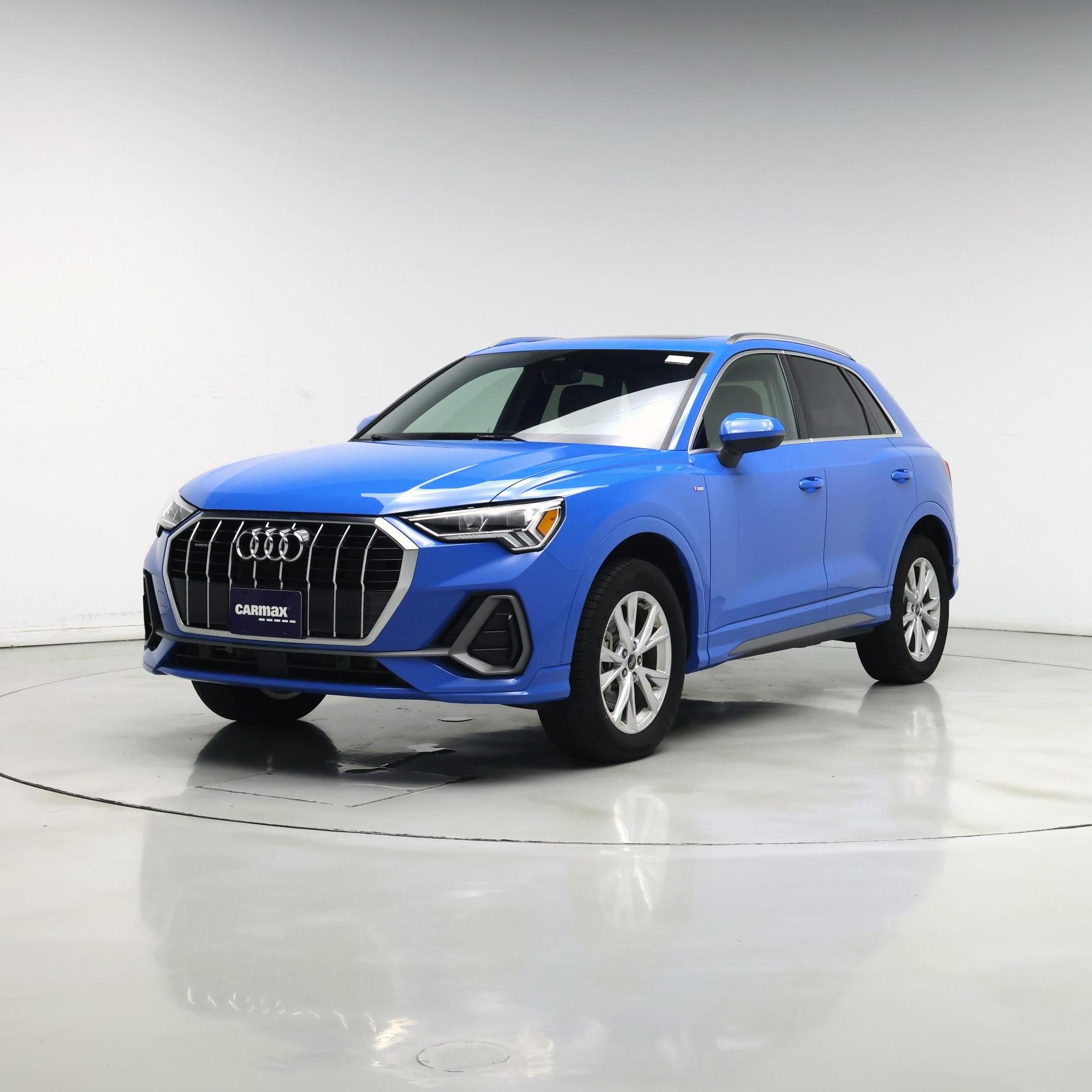 Thumbnail: 2023 Audi Q3 - 4