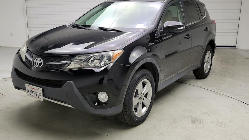 2015 Toyota RAV4 XLE 3