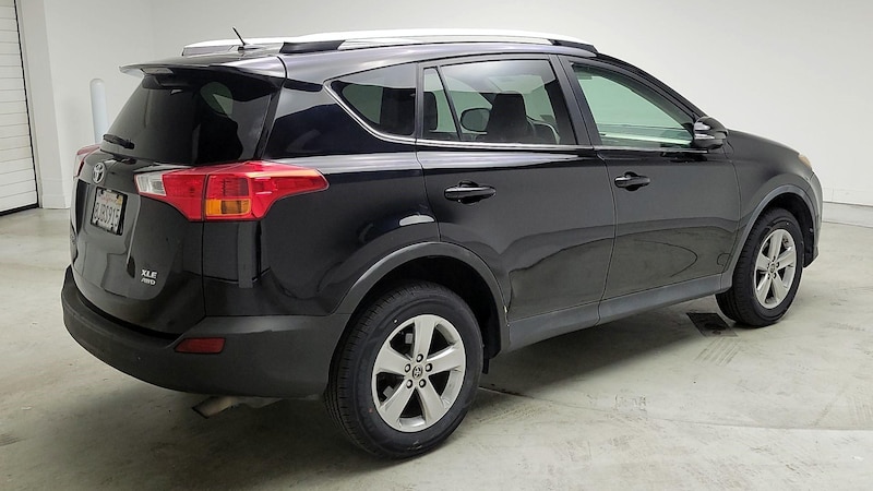 2015 Toyota RAV4 XLE 5