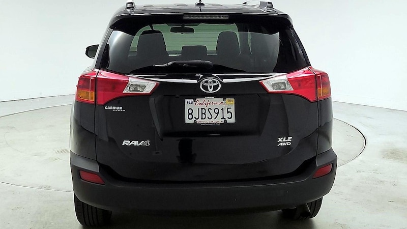 2015 Toyota RAV4 XLE 6