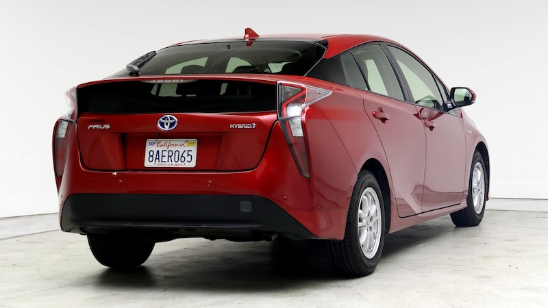 2017 Toyota Prius Two 8