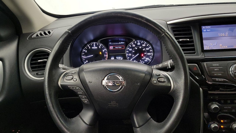2015 Nissan Pathfinder SV 10