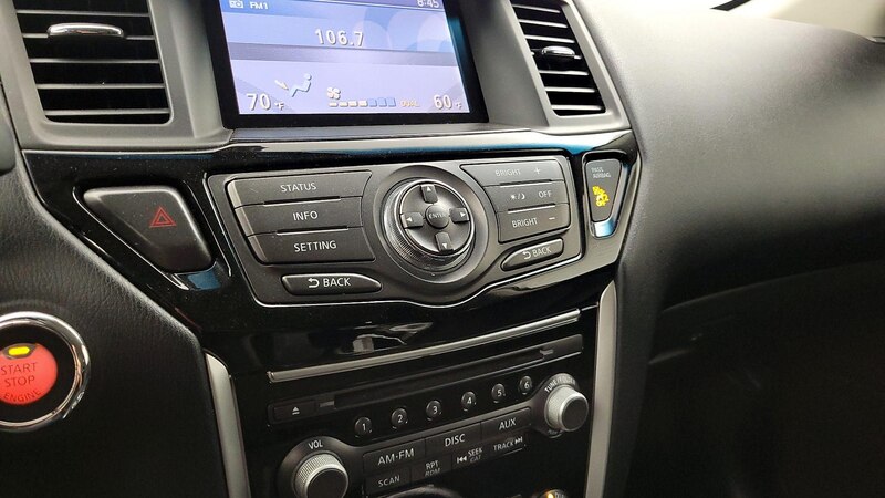 2015 Nissan Pathfinder SV 15