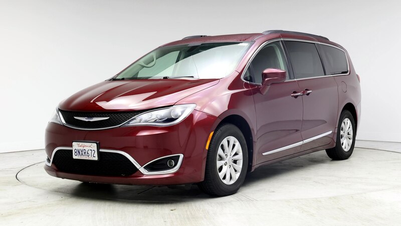 2017 Chrysler Pacifica Touring L 4