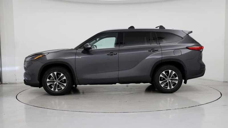 2022 Toyota Highlander XLE 3