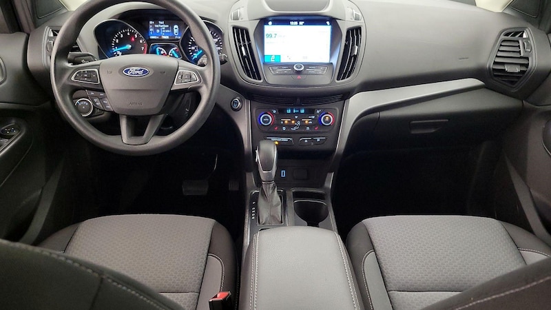 2019 Ford Escape SE 9