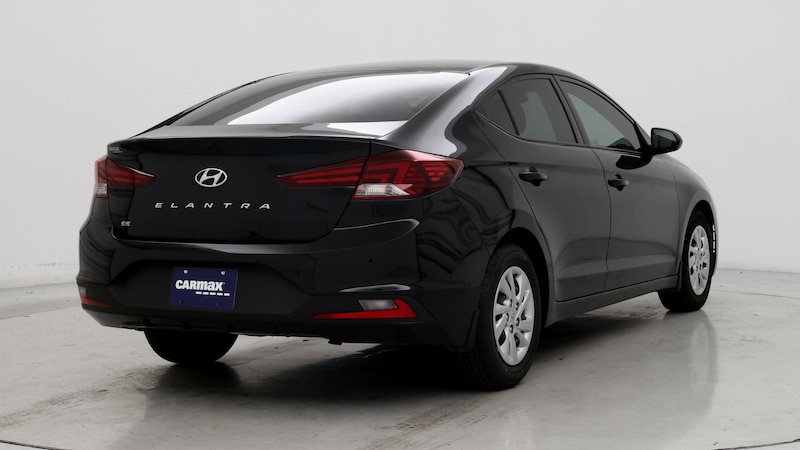 2020 Hyundai Elantra SE 8