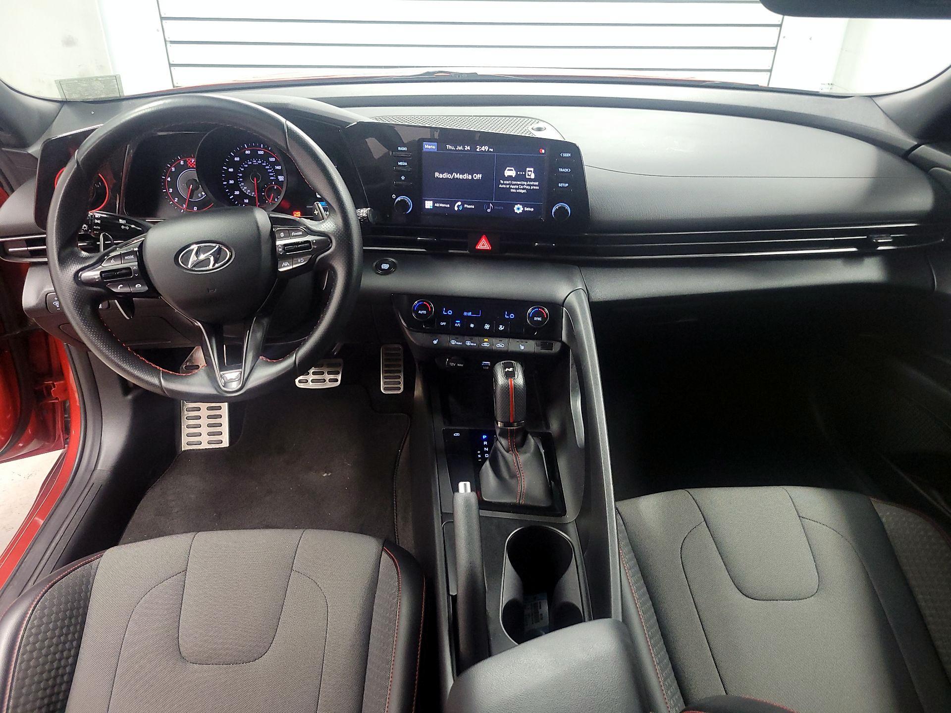 Thumbnail: 2022 Hyundai Elantra - 9