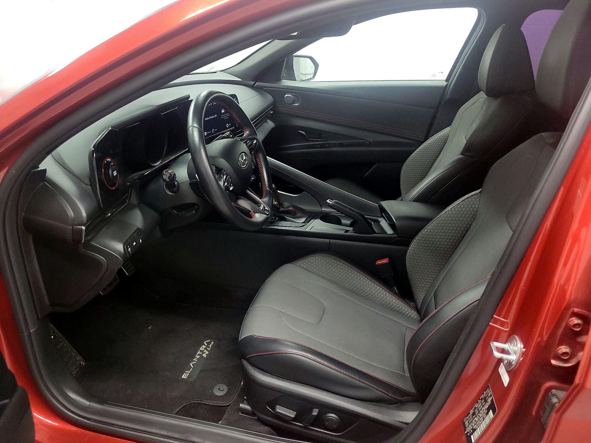 Thumbnail: 2022 Hyundai Elantra - 11