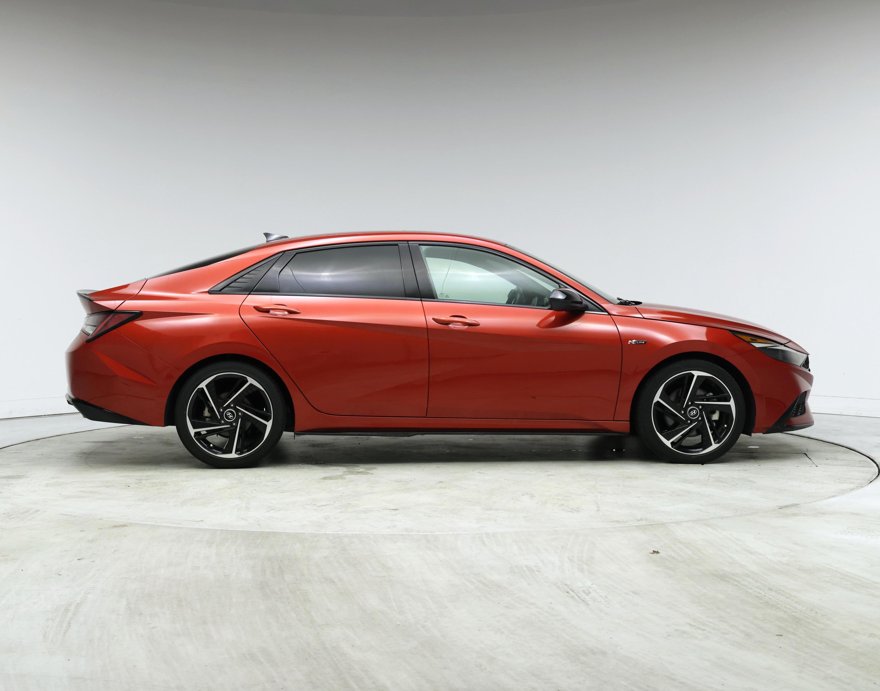 Thumbnail: 2022 Hyundai Elantra - 7
