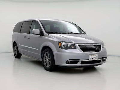 2014 Chrysler Town & Country S -
                Los Angeles, CA