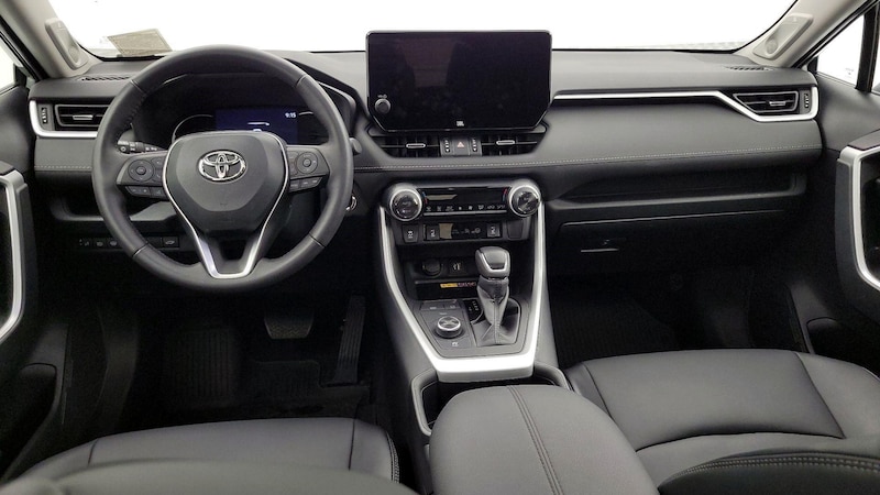 2023 Toyota RAV4 XLE Premium 9