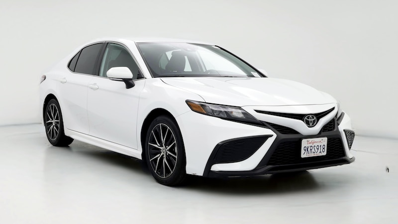 2024 Toyota Camry SE Hero Image