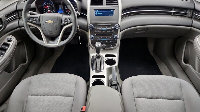 2014 Chevrolet Malibu LS 9