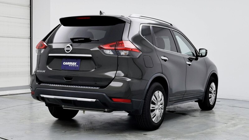 2017 Nissan Rogue S 8